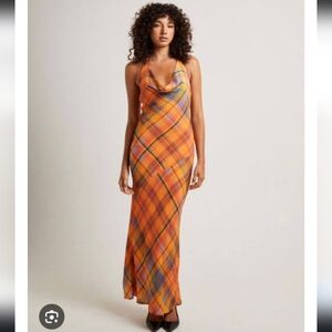 NWT $140 CHARLIE HOLIDAY Sophia  Halter Style  Pleated Maxi Dress Size USA 4